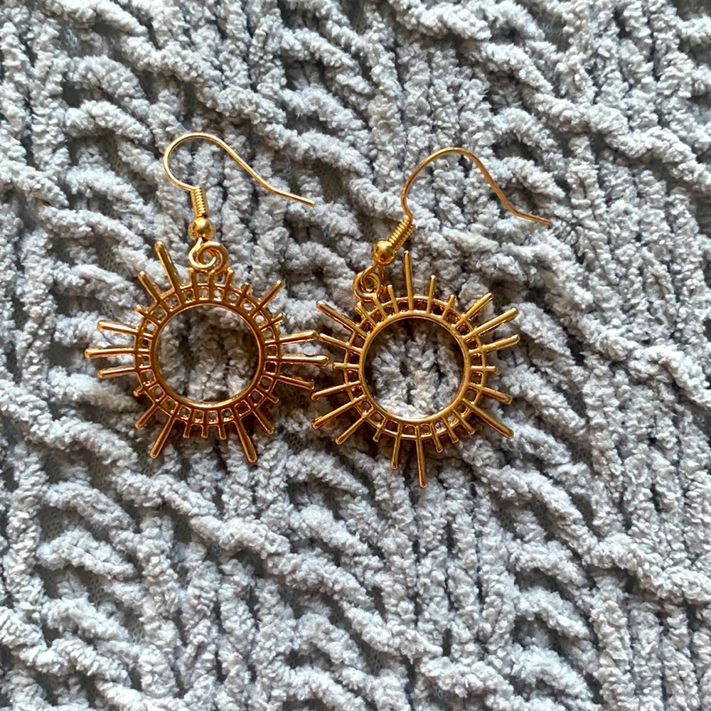 Sun earrings